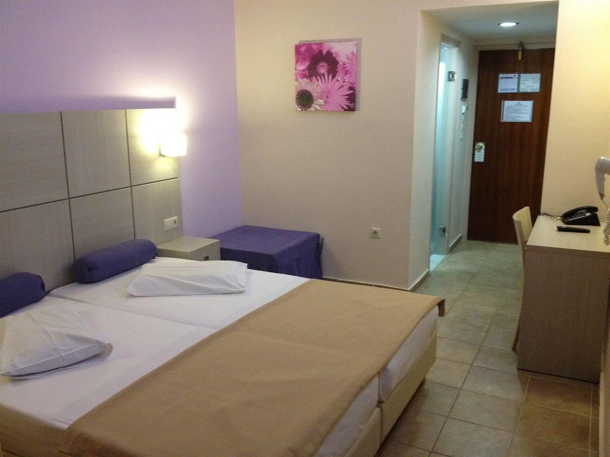העיירה קוס Imperial Hotel מראה חיצוני תמונה